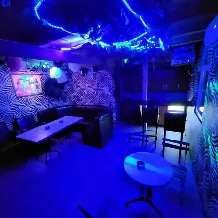 Villa Kuca Za Proslave I Odmor Zmajevo Gnezdo Umka